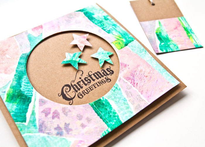 Clsoe up of the card from Gelli Prints Project #5: DIY Holiday Season Gift Wrap Set with a video by Kim Dellow Clsoe up of the card from Gelli Prints Project #5: DIY Holiday Season Gift Wrap Set with a video by Kim Dellow