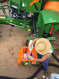 Amazone_UX4200trailedfield_sprayer