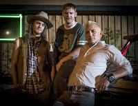 Daniel Craig, Brian Gleeson and Jack Quaid in Logan Lucky (13)