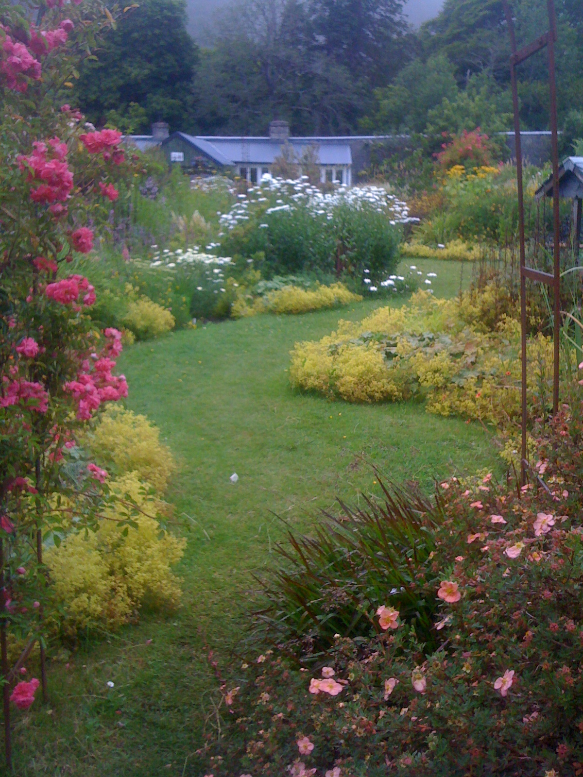 The wind and the wellies: Scottish Gardens to visit: Applecross Walled