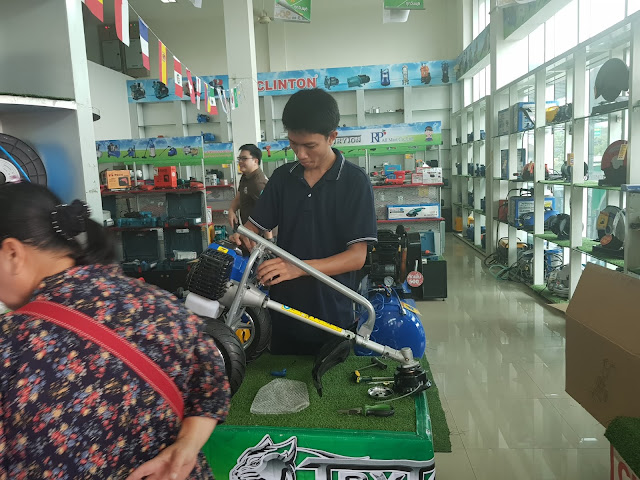 เครื่องตัดหญ้ารถเข็นราคาถูก