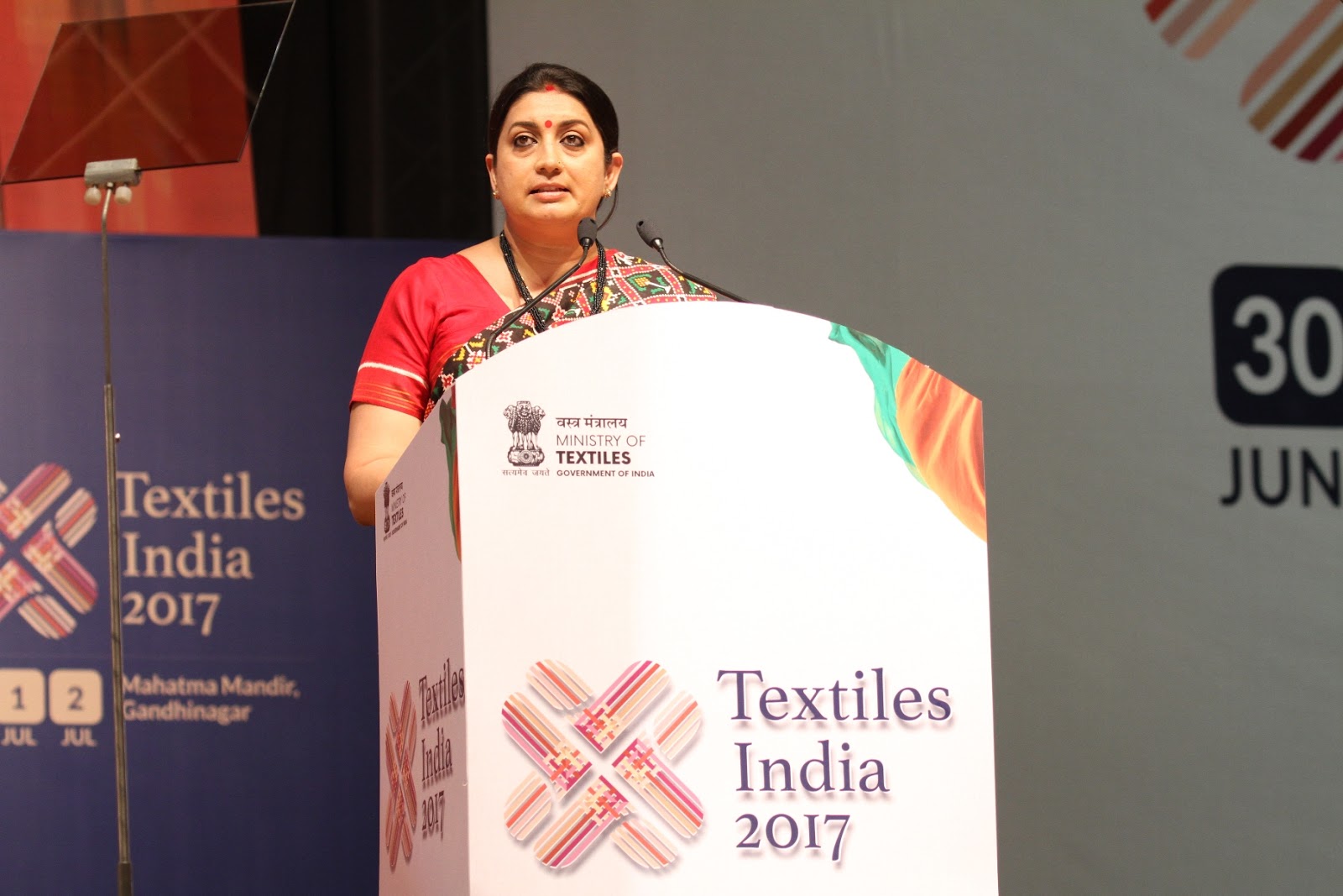 Prime Minister inaugurates Textiles India 2017 Business Standard News