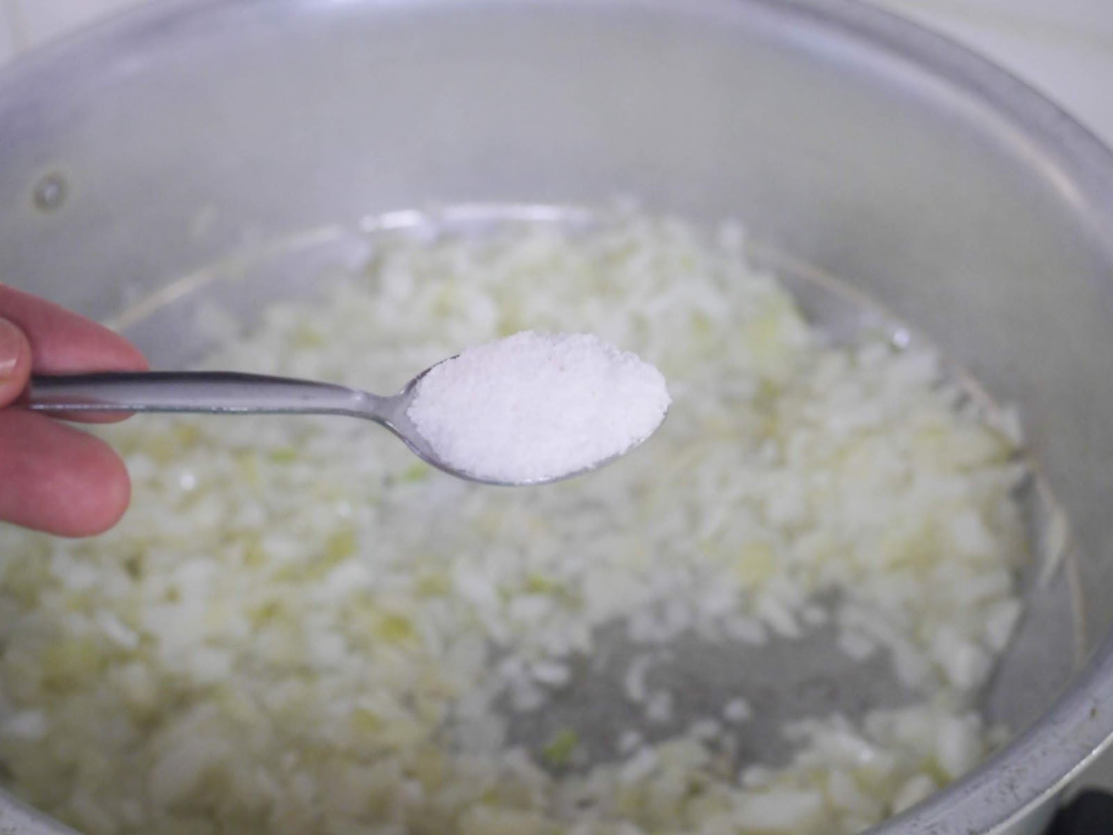 This Muslim Girl Bakes Boneless Lamb Biryani.