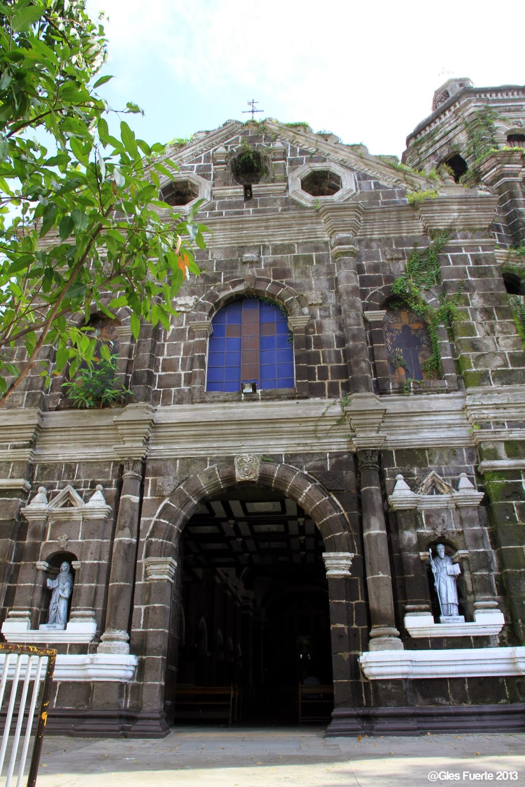 Explore.Dream.Discover Exploring the Church of Sta. Ana, Manila