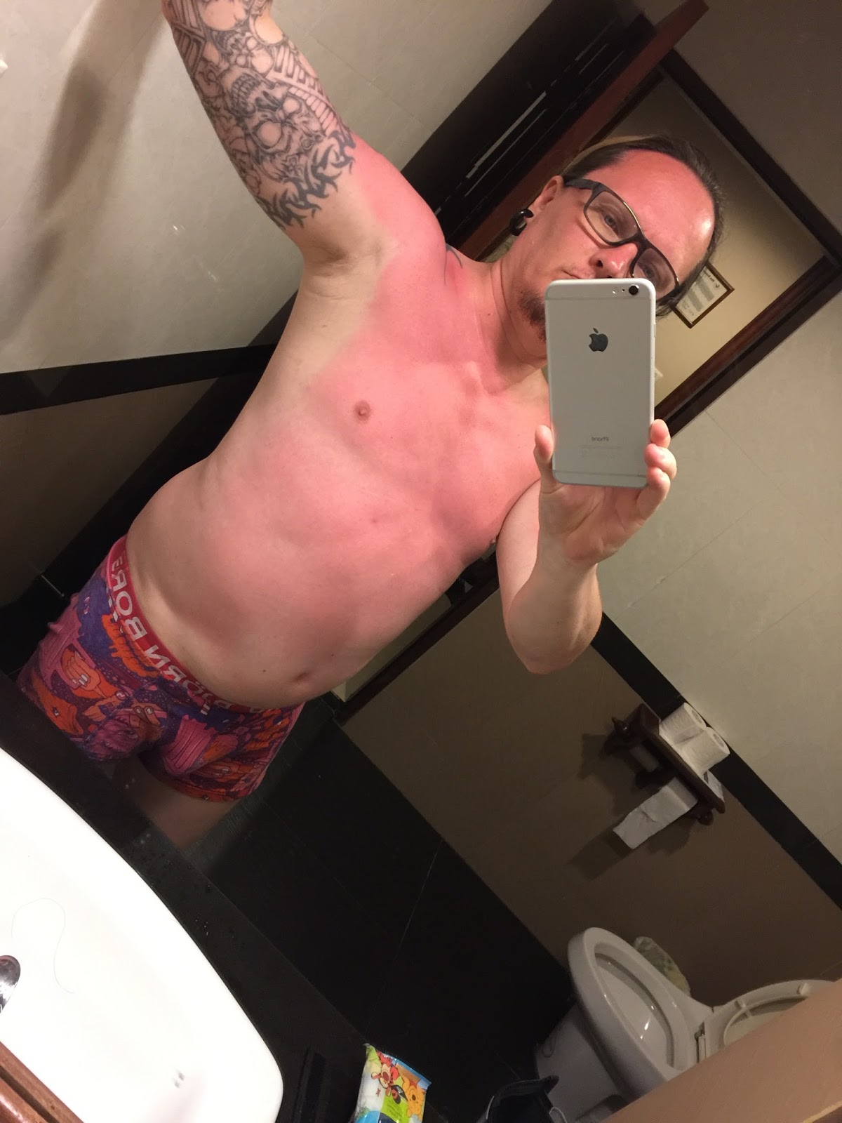 Ladies Hostel lesbo seksiä