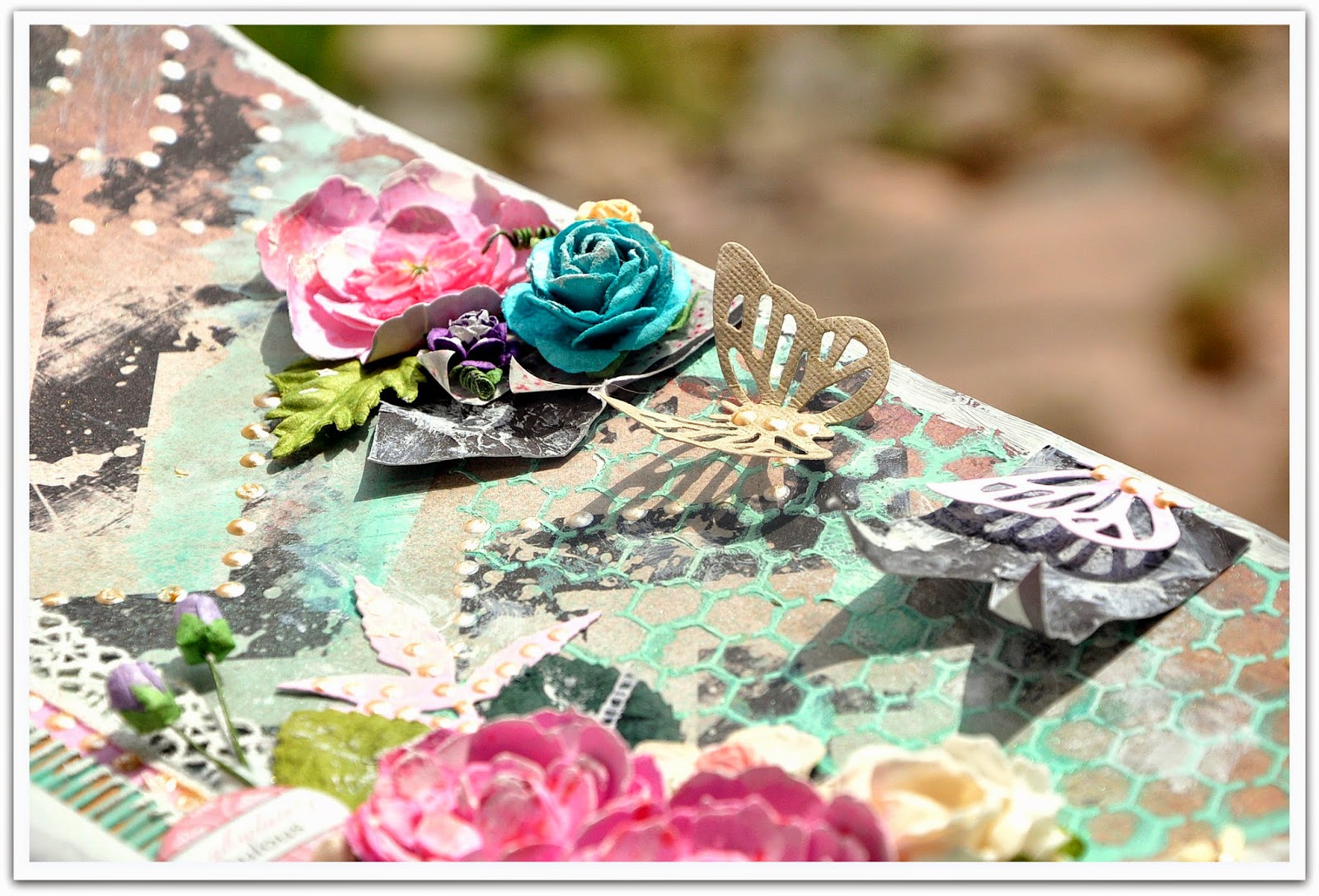 Paper and Glue Heaven My Sunday mixed media page for Sizzix.