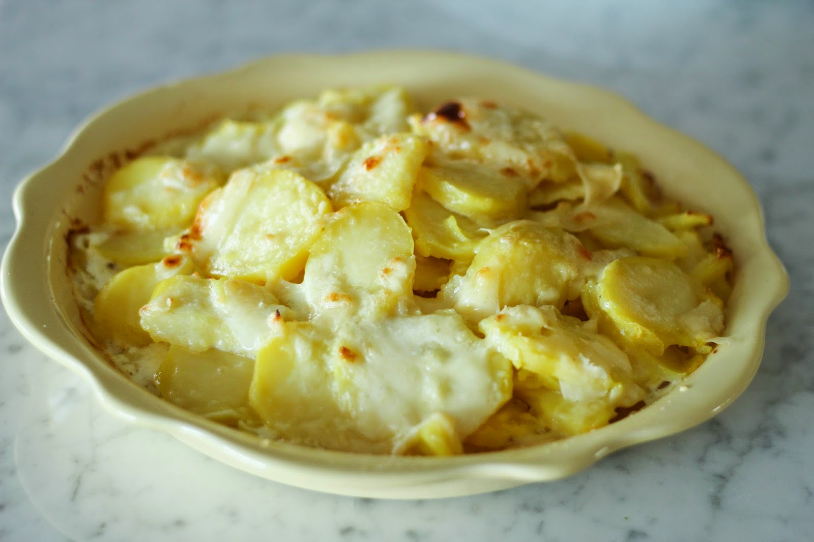 A Bountiful Kitchen: Perfect Au Gratin Potatoes