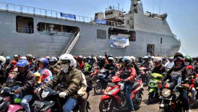 Tinggi, Animo Pemudik di Pelabuhan Benoa