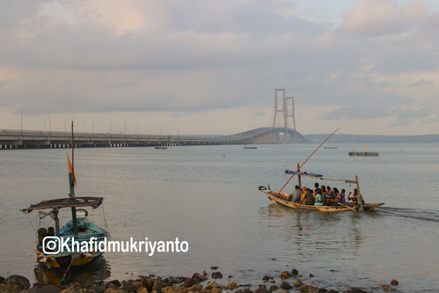 22 Tips dan Cara Memotret Landscape Saat Traveling 22 Tips dan Cara Memotret Landscape Saat Traveling