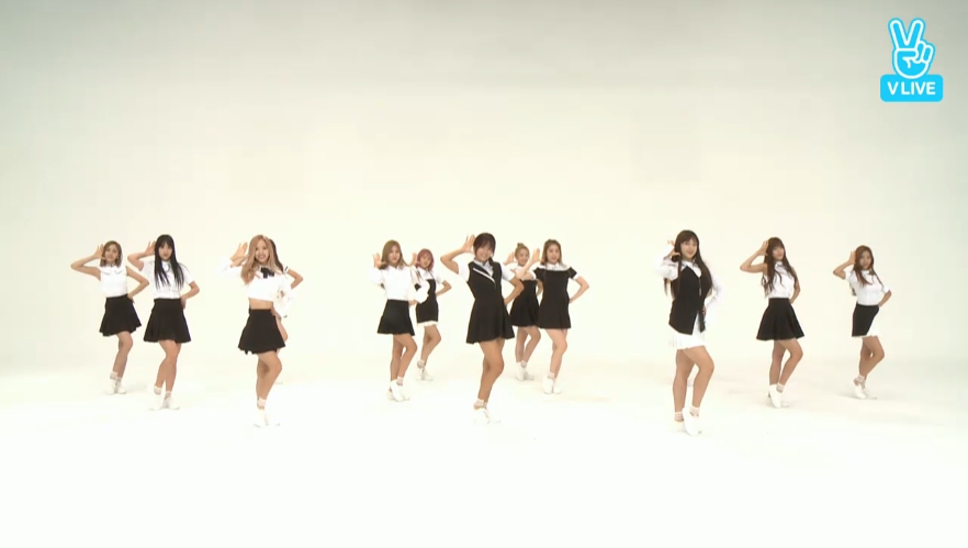 방금 우주소녀 유연정 포함 13인 첫 무대 | 인스티즈