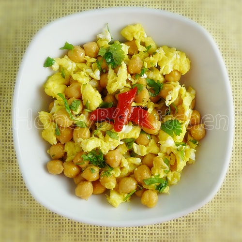 Garlicky Scrambled Eggs with Chickpeas and Cilantro Grumpy's Honey Bunch