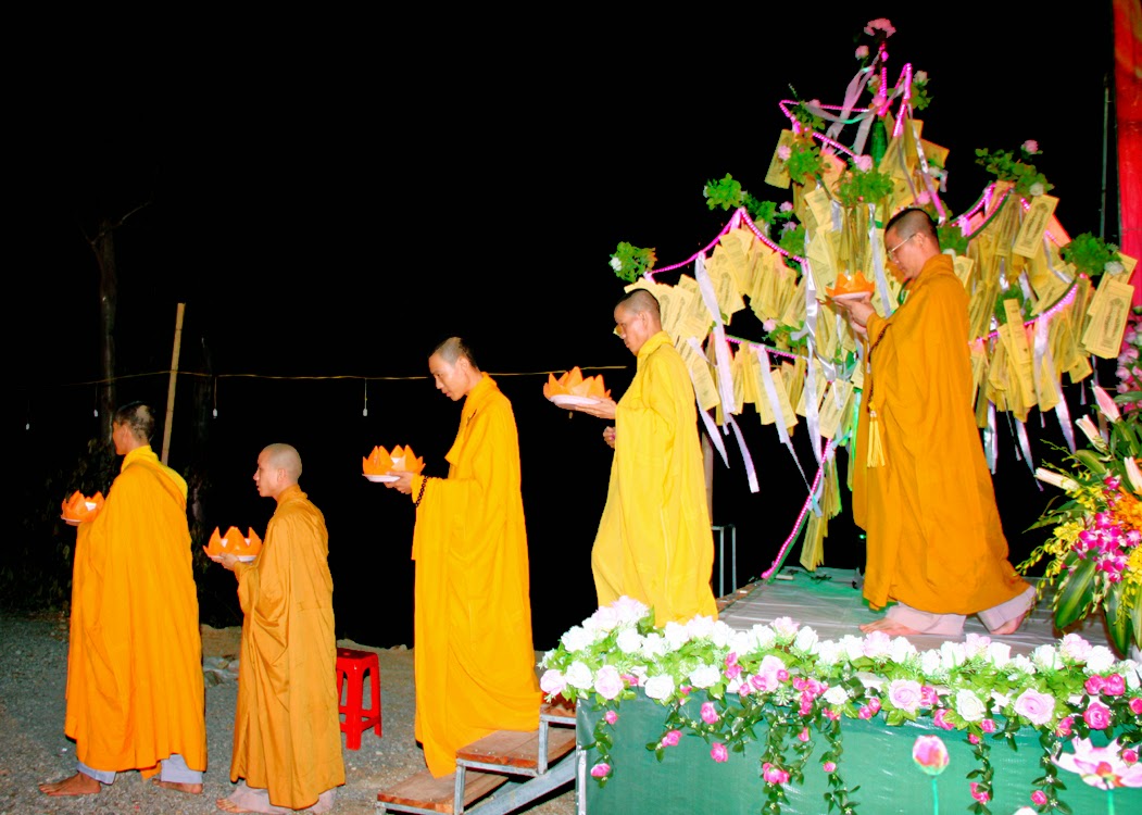 chùa phúc thành,thắp nến,cầu nguyện,thai nhi, nghệ an chùa phúc thành,thắp nến,cầu nguyện,thai nhi, nghệ an