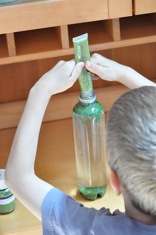 easy timeout glitter bottles for kids {tutorial} Little Birdie Secrets