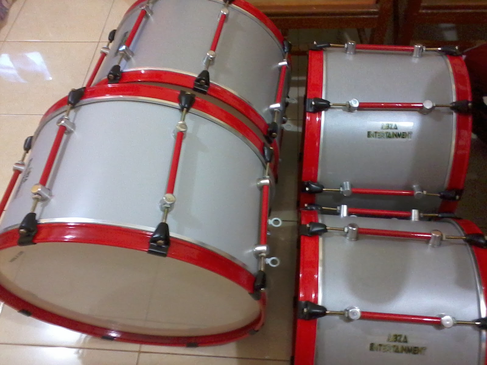 ALAT MUSIK DRUM DAN MARCHING BAND November 2013