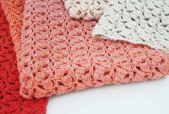 Scheepjes Whirl crochet pattern: The Little Meringue Shawl | Happy in Red