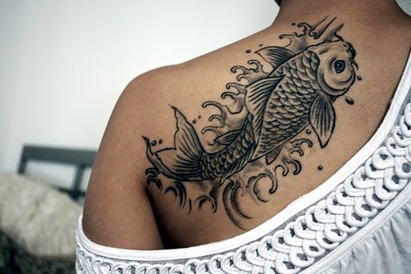 Tatuagens de peixes para as mulheres Tatuagens de peixes para as mulheres