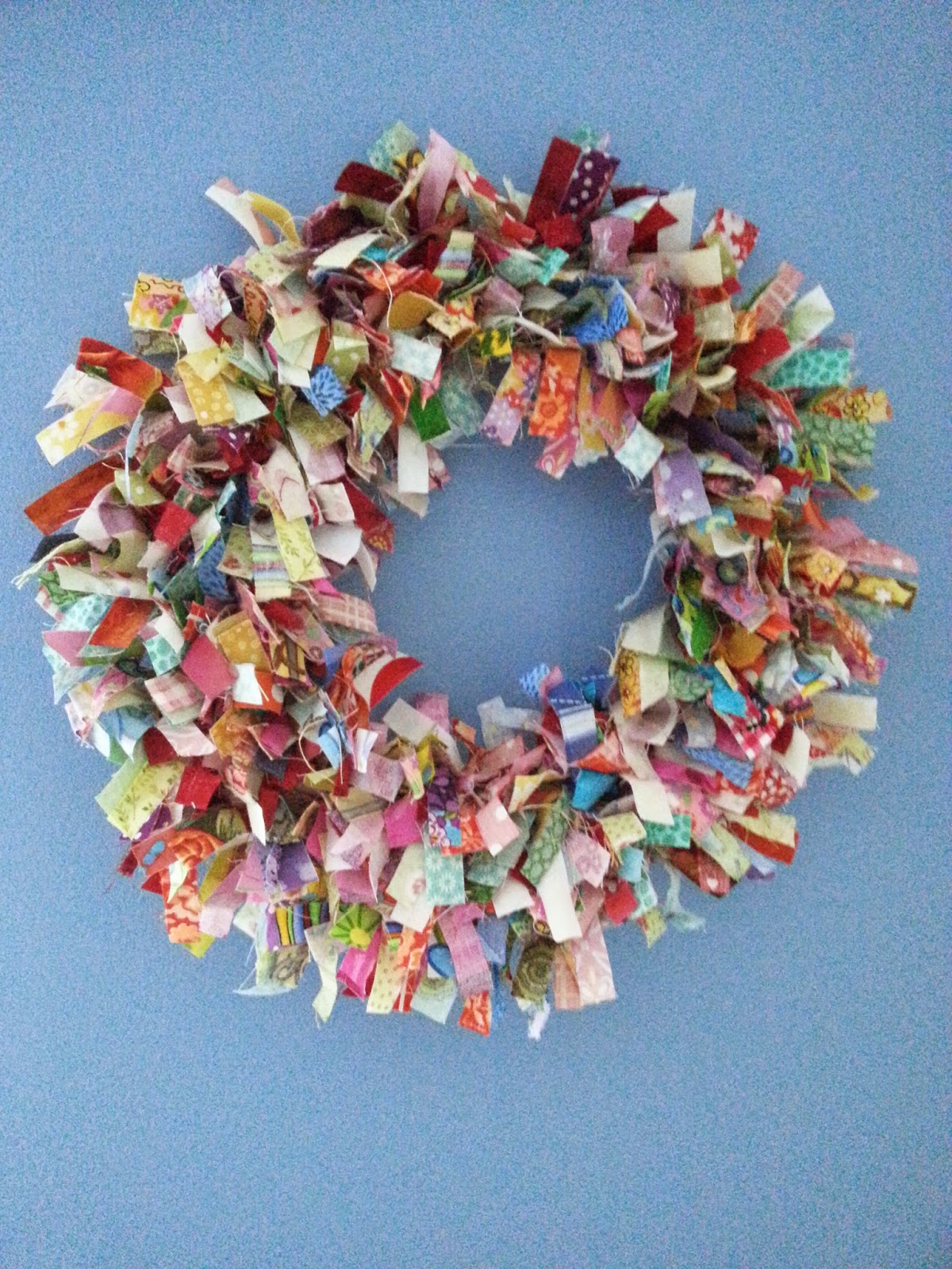 Naptime Stitching.......... No Sew Fabric Wreath Tutorial