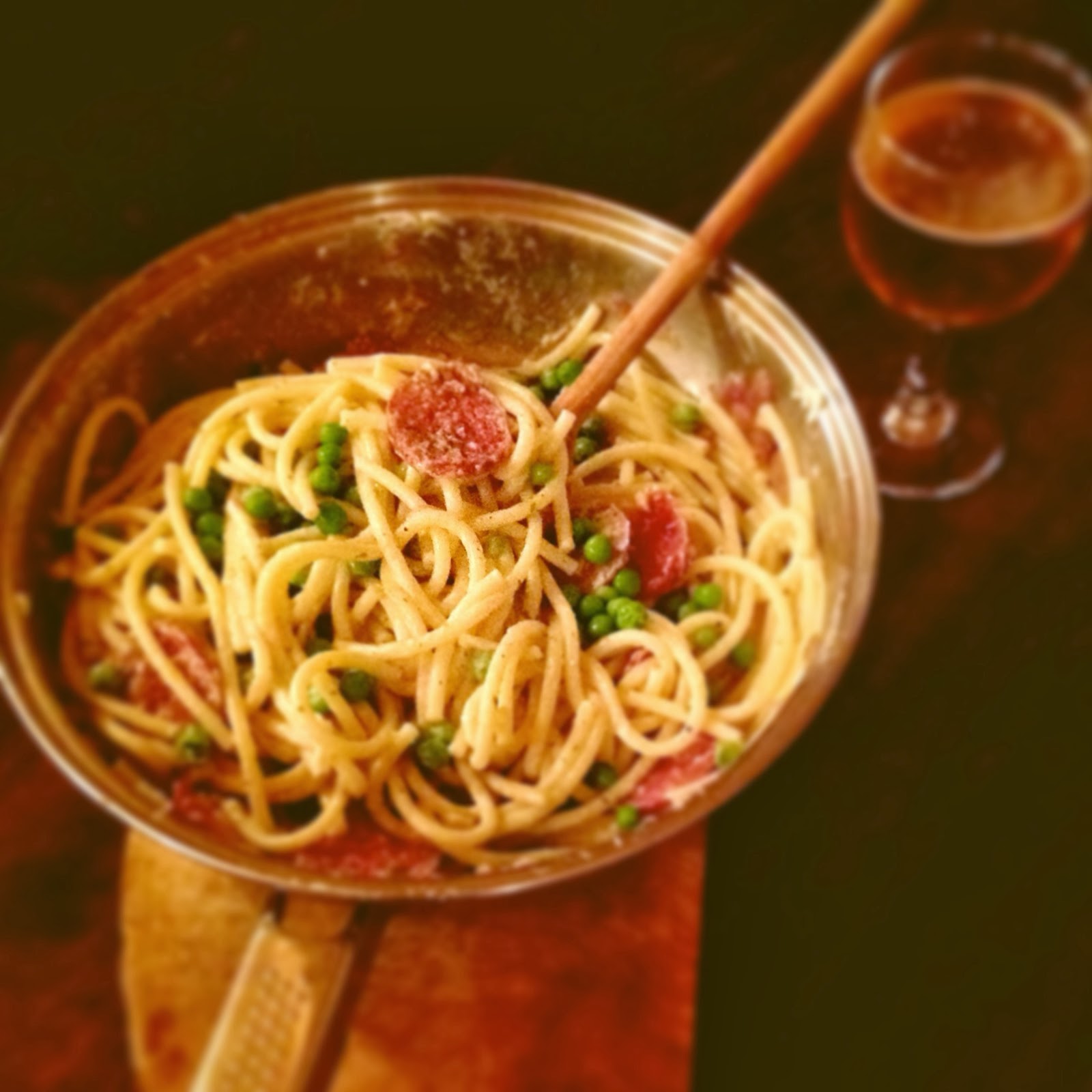 Mat til hverdags mat på 30 minutter Kremet pasta med salami