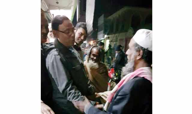 AL leader Leader Prakash Chowdhury is going to the field election in Bhurapure ভূঞাপুরে চেয়ারম্যান নির্বাচনে মাঠ চষে বেড়াচ্ছে আ’লীগ নেতা বিদ্যুত