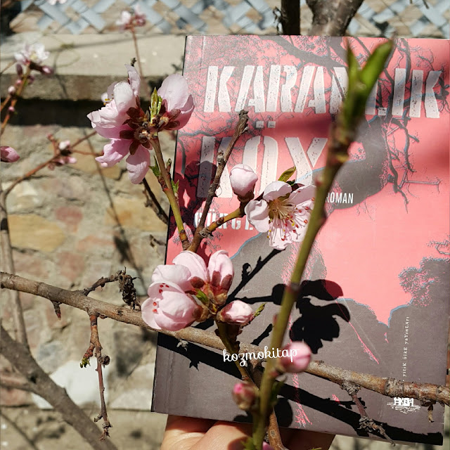 Karanlık Köy - Gürgen Öz kozmokitap