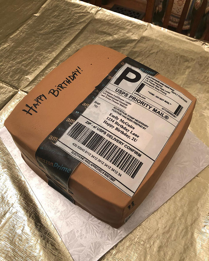 Husband Got An Amazon Birthday Cake For His Wife Who Loves Ordering Things From Amazon