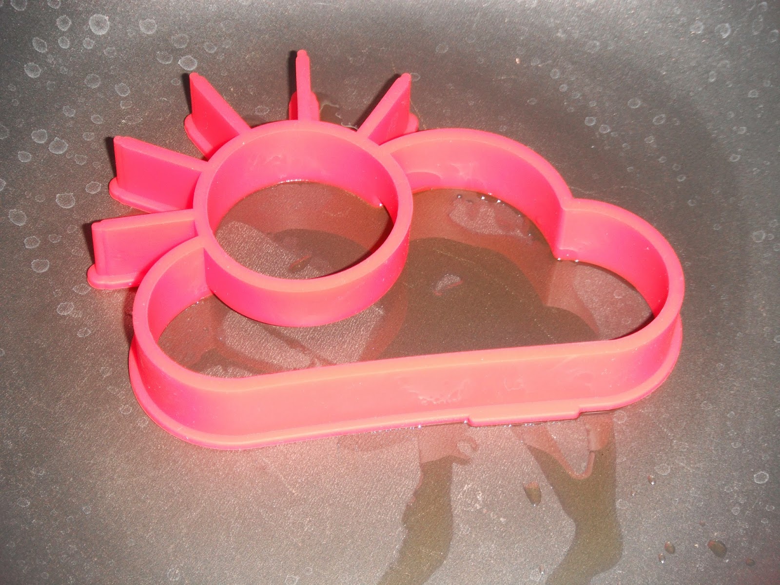 Britsy's Reviews Review Ozera Silicone Breakfast Egg Mold Ring