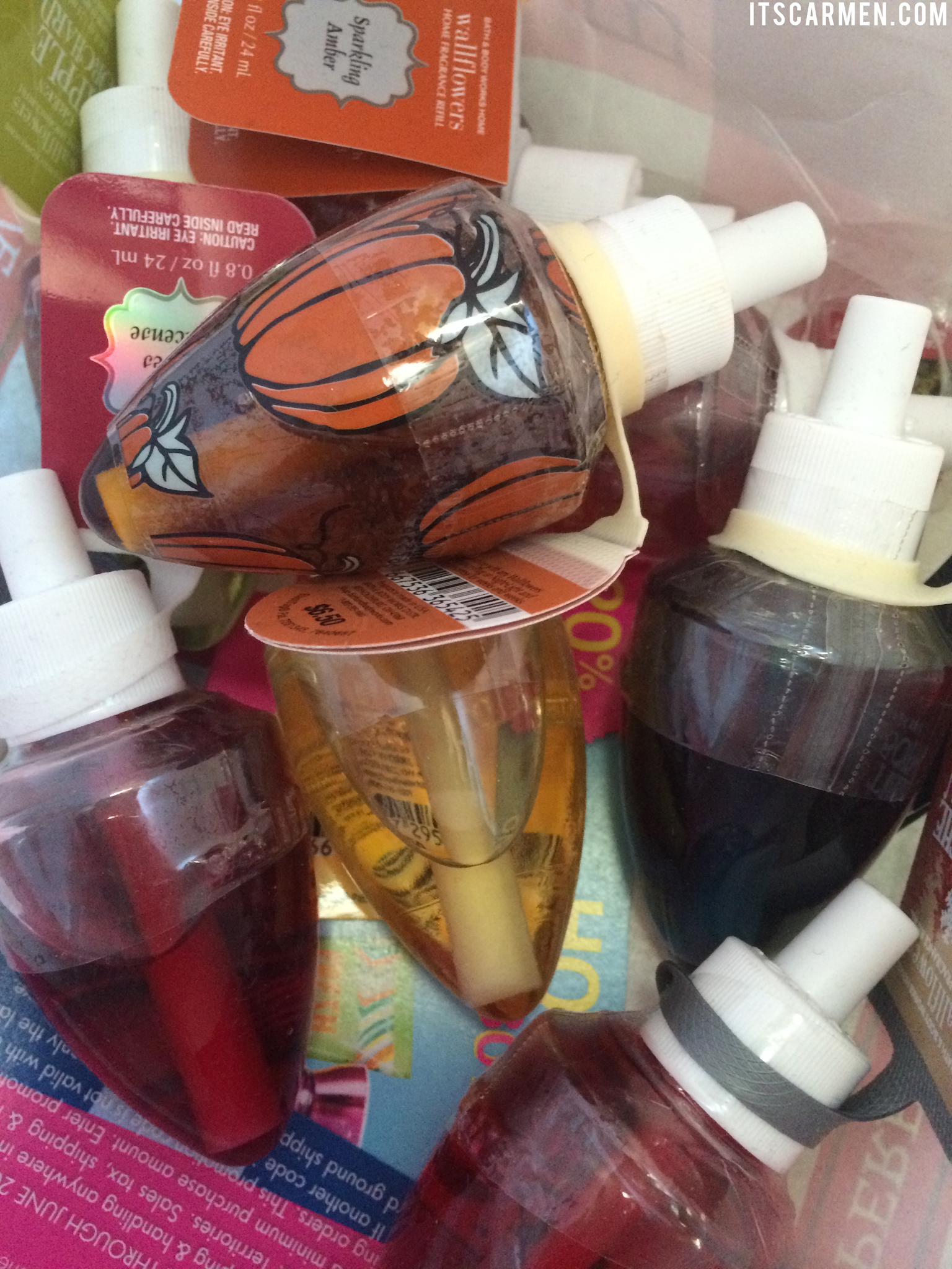 Bath and Body Works Wallflower Plug Ins Review: How to Use and How Long Do Wallflowers Last? / Carmen Varner // Food, Lifestyle, and Travel Writer Bath and Body Works Wallflower Plug Ins Review: How to Use and How Long Do Wallflowers Last? / Carmen Varner // Food, Lifestyle, and Travel Writer