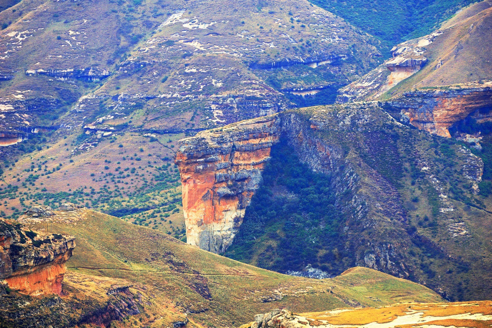 Lazarow WorldHikeAbout 33.27 and 33.28 Golden Gate Highland National Park, Free State, RSA