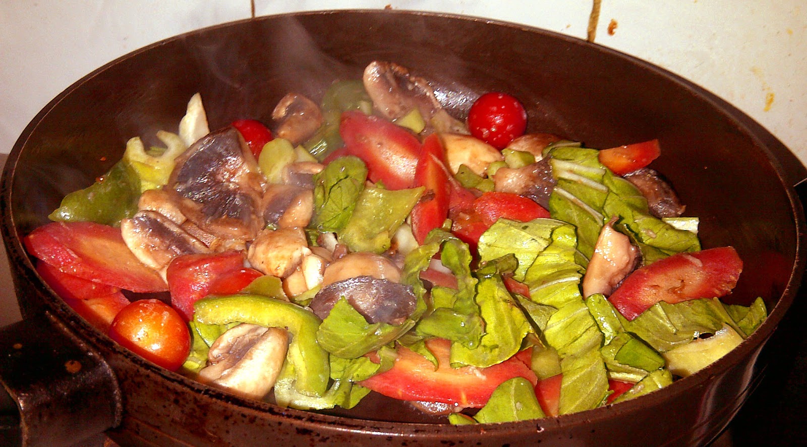 Papad Chai Vegetables Sizzler in Black Pepper Sauce