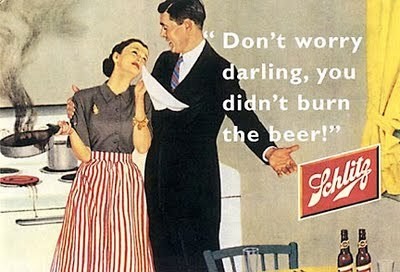 Propaganda machista da Cerveja Schlitz, em 1955. Veiculada nos Estados Unidos.
