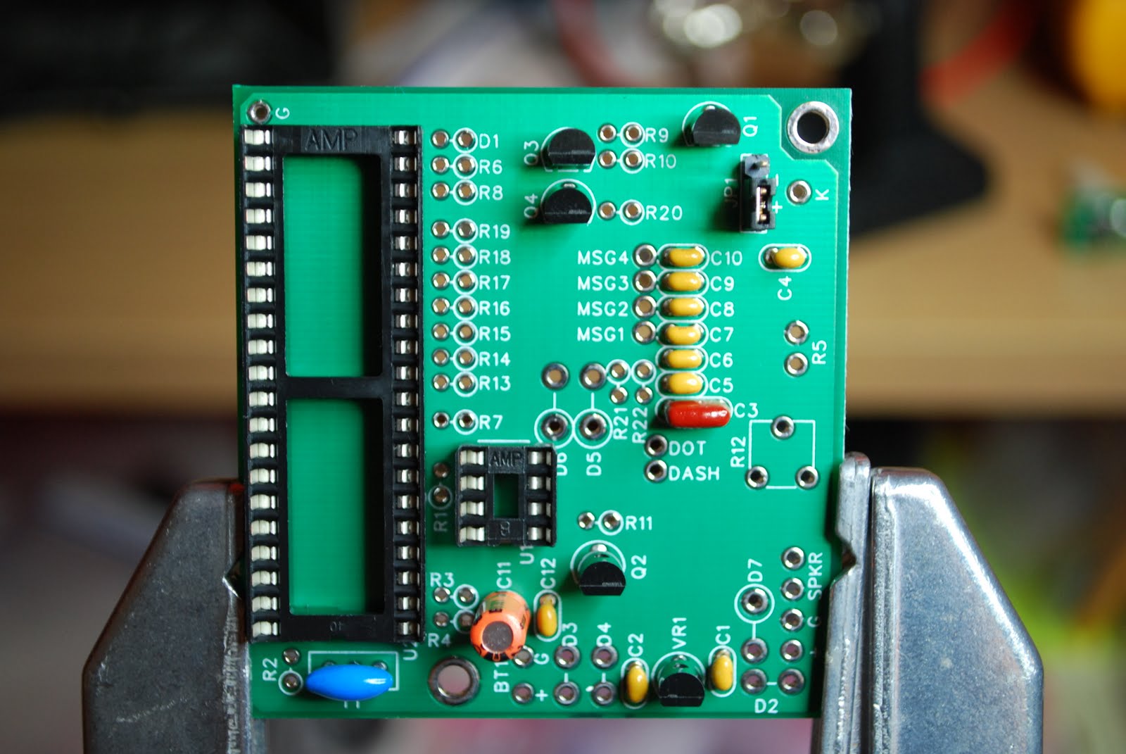 Idiom Press CMOS4 Keyer......... •