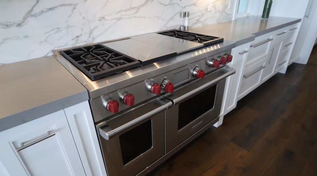 Interior Design vs. Tour Captiva Island, FL Luxury Waterfront Home