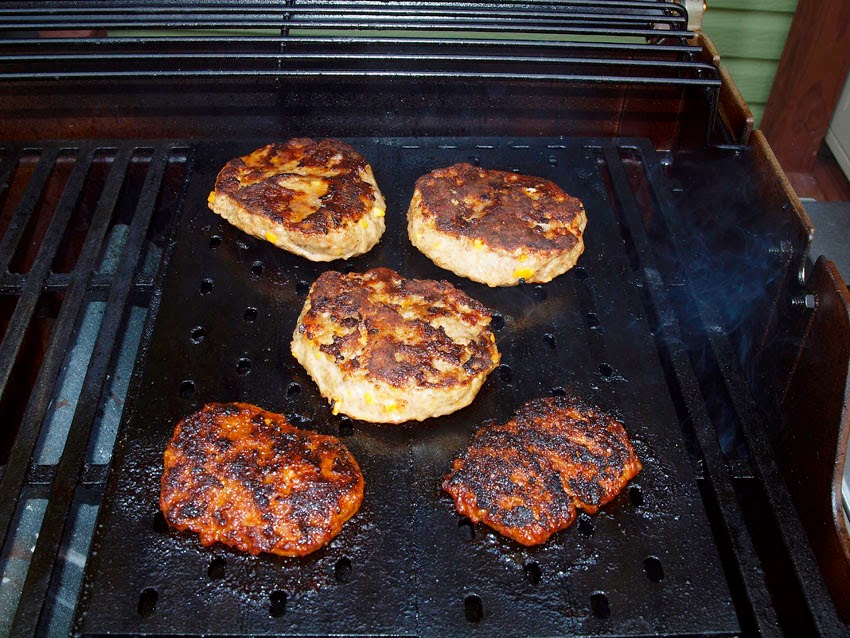 Pellet Smoker Cooking Brat and Chorizo Patties w/Corn on the Cob