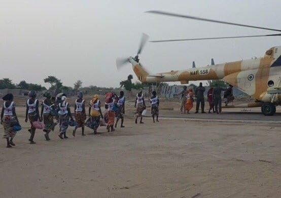 4 First photos of released Chibok girls boarding military choppers to Abuja to meet Pres. Buhari