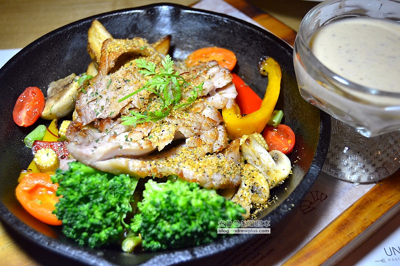 UNIQUE PASTA 維一義大利餐廳 - 工法扎實的義大利麵和甜點，用料不手軟創意組合食材鮮味@台北市松山區[小巨蛋站]