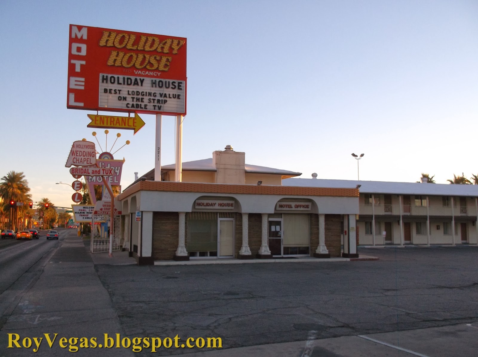 Roy Vegas: Is Holiday House Motel Las Vegas Closed?