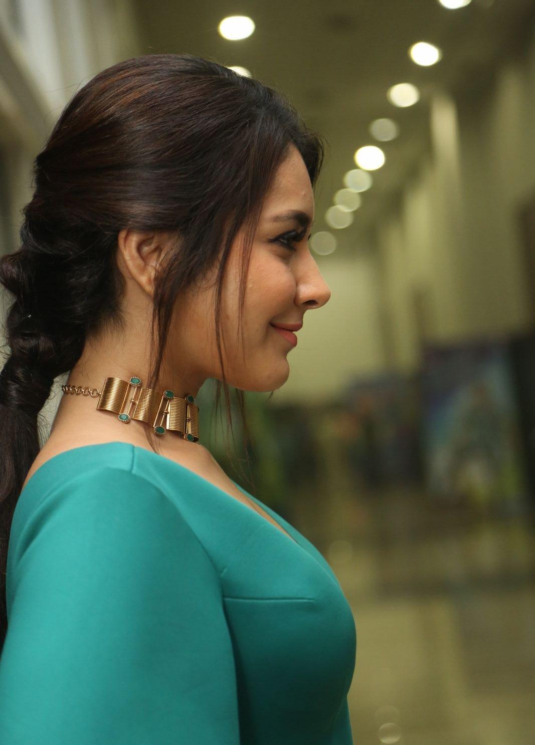 Rashi Khanna Super Sexy Cleavage Show At Telugu Film â€˜Hyperâ€™ Theatrical Trailer Launch Event in Hyderabad