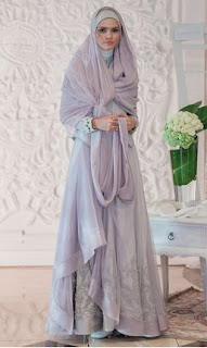 Gaun pengantin muslimah Dengan Pashmina Syari Gaun pengantin muslimah Dengan Pashmina Syari
