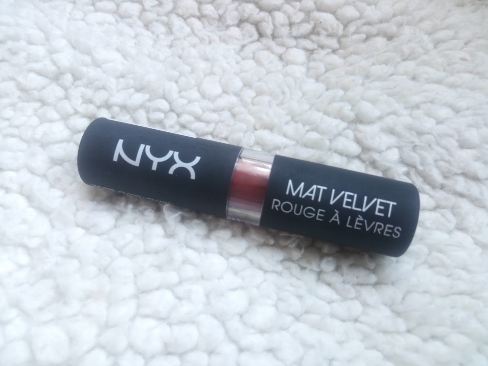 A makeup lover NYX mat velvet lipstick