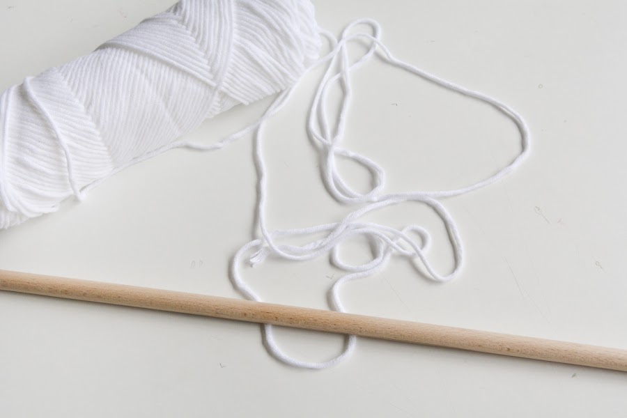 materiales básicos: cuerda y barra de madera