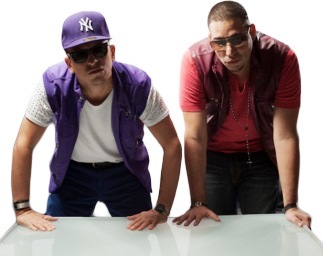 J-King & Maximan Foto de J-King y Maximan apoyándose con las manos