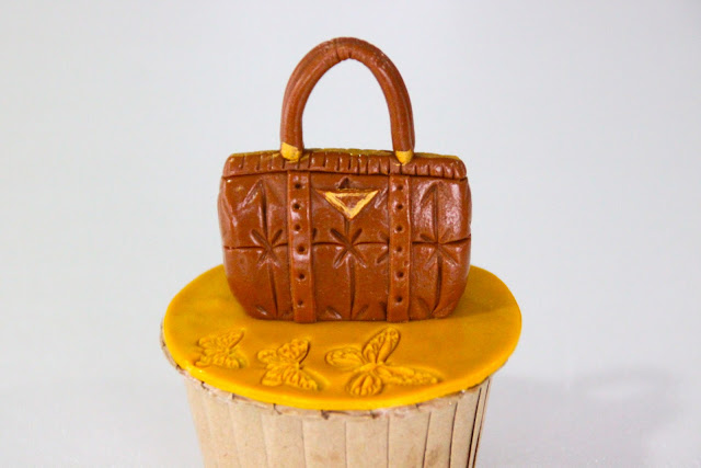 Celebrate with Cake!: Fashion Anniversary Cupcakes
