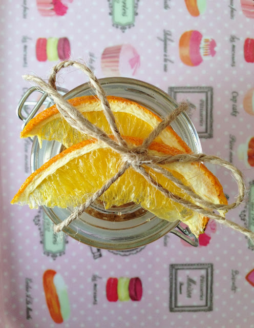 idee natale #3: zucchero aromatizzato all'arancia e cardamomo