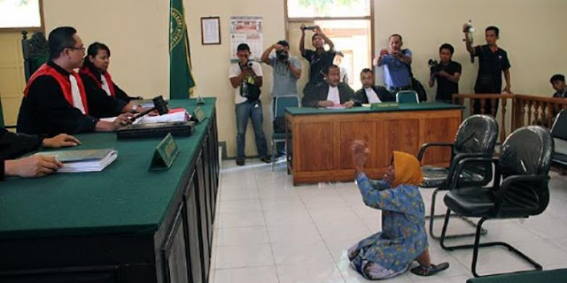 Gara-gara Hutang 16 Tahun Lalu, Anak Ini Tega Gugat Ibu Kandung Sendiri Gara-gara Hutang 16 Tahun Lalu, Anak Ini Tega Gugat Ibu Kandung Sendiri