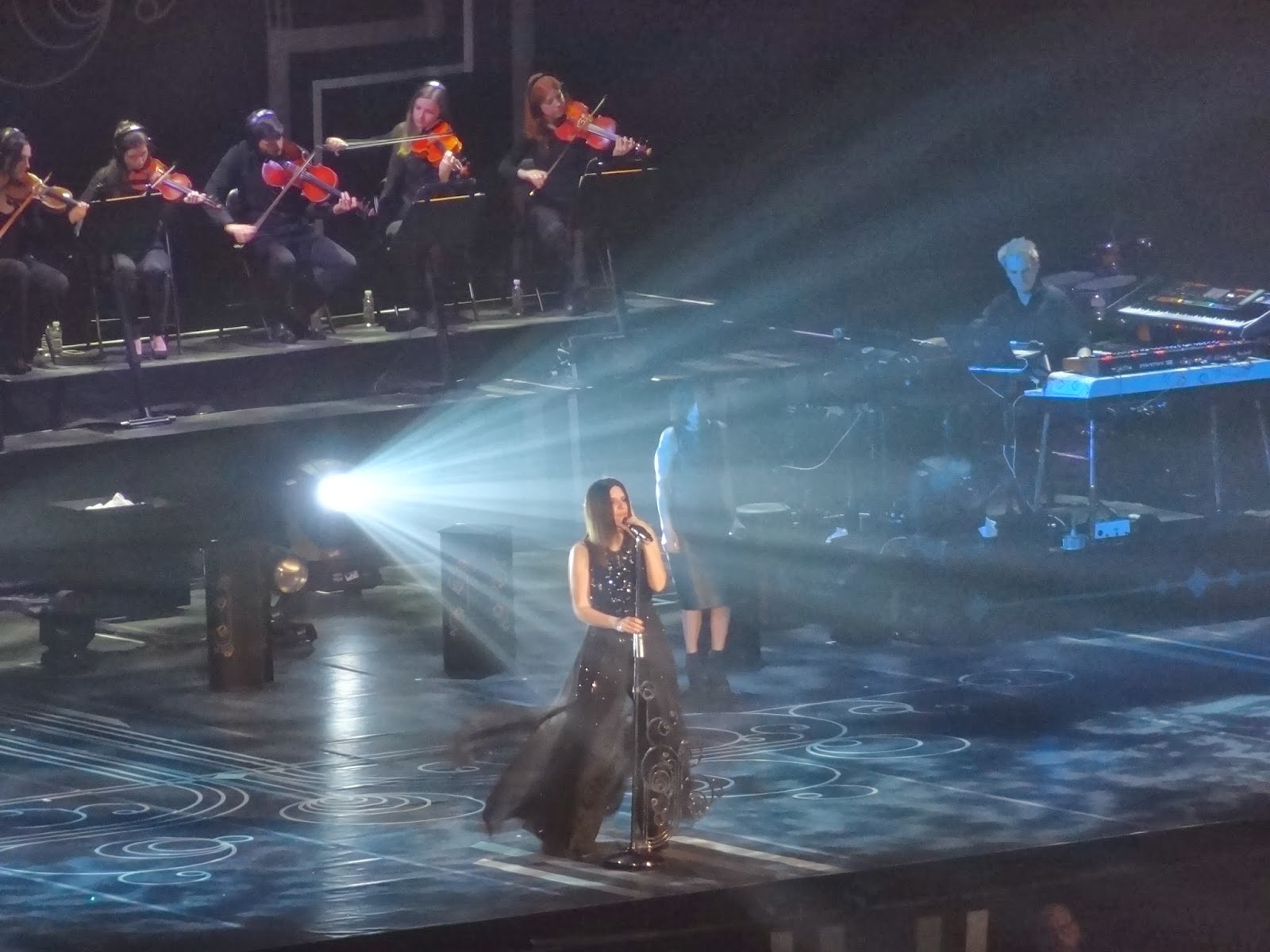 CONCIERTO LAURA PAUSINI celebra en Madrid sus 20 años en la música Cajón de Historias