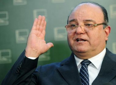 Ex-deputado Cândido Vaccarezza é alvo de mandado de prisão em nova fase da Lava Jato Ex-deputado Cândido Vaccarezza é alvo de mandado de prisão em nova fase da Lava Jato