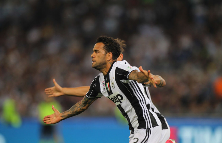 Dani Alves: "Gladni smo uspjeha i želimo stvarati historiju" Dani Alves: "Gladni smo uspjeha i želimo stvarati historiju"