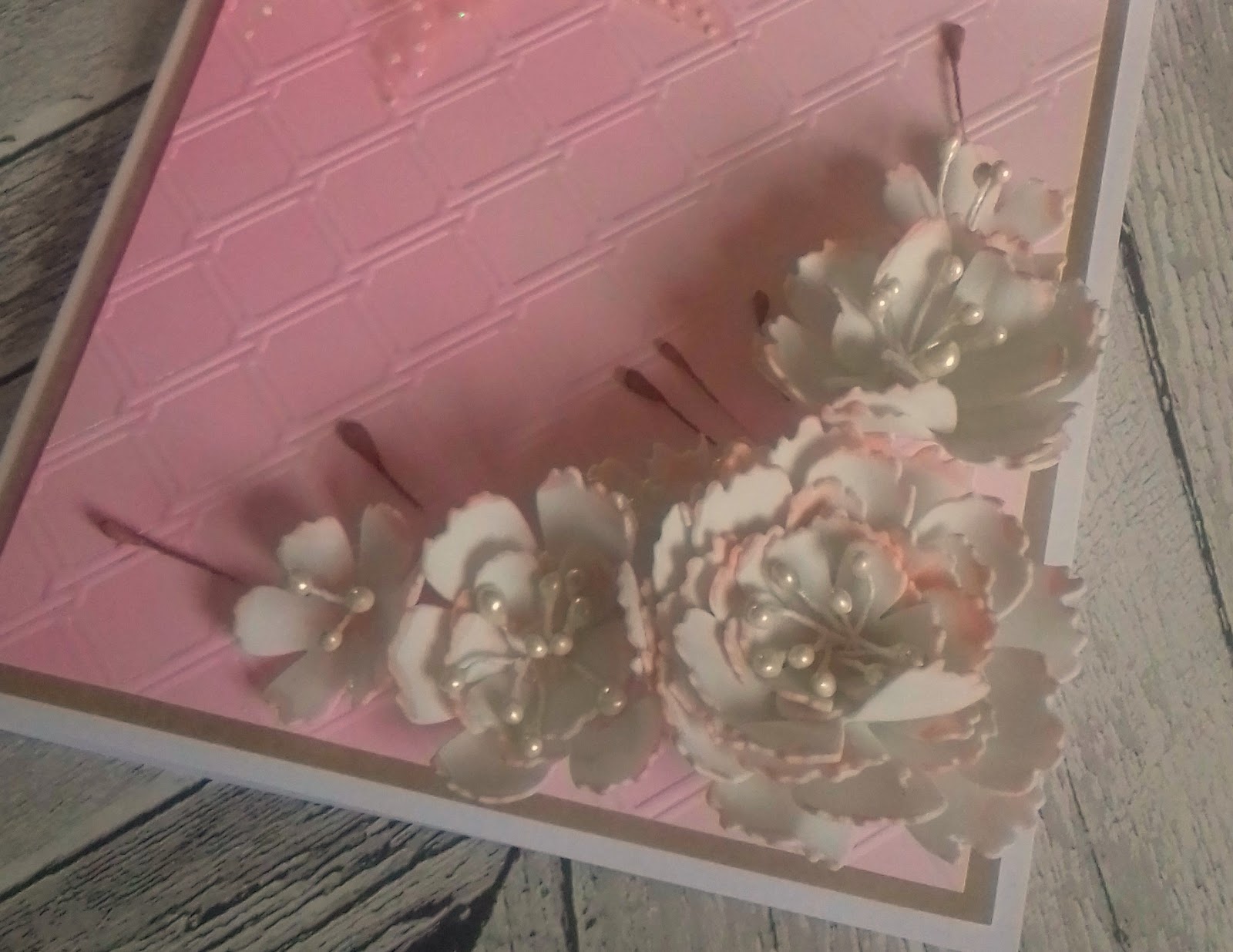 Home is where the craft is..... New Fleurs Flower Forming Foam DT