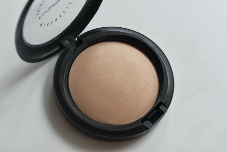 MAC Mineralize Skinfinish Natural in Medium Plus Review The Sunday Girl