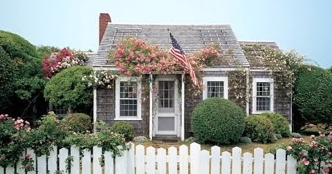 The Nantucket Cottage Decor Style, Nantucket Style Beach House Plans